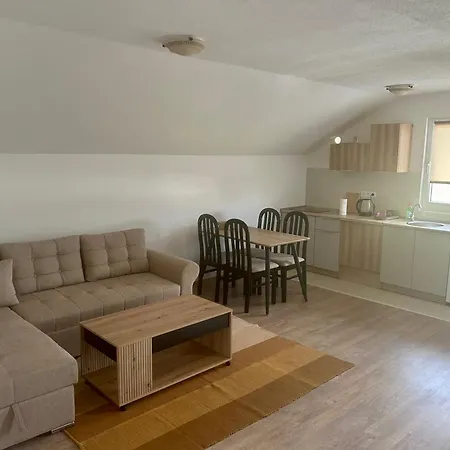 Sun & Moon Lejlighed