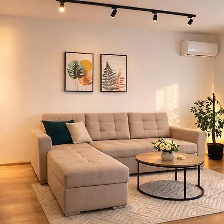Sun & Moon Apartment